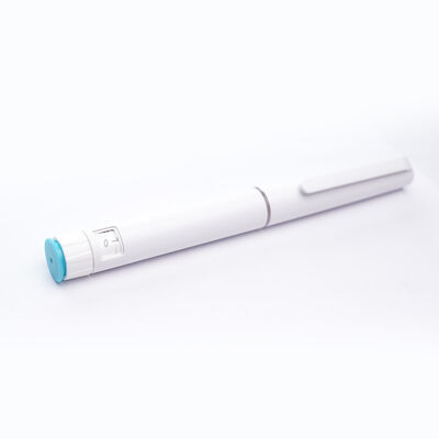 HGH Injection avec fréquence d'injection une fois par jour et augmentation de dose d'une unité pendant 3 ans